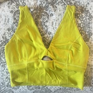 Lululemon sports crop top